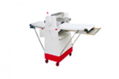 時(shí)尚與功能的完美結(jié)合 解讀現(xiàn)代服裝的多維度價(jià)值